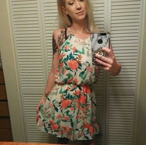 Gorgeous GUESS spring dress